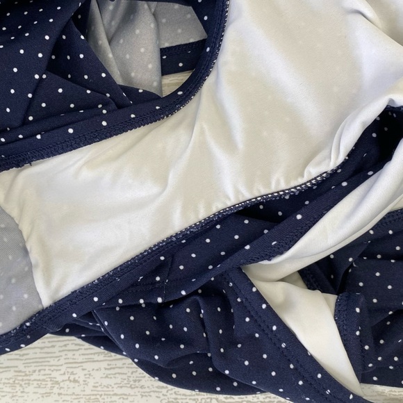 Tommy Hilfiger Navy with white polka dot halter style one piece swimsuit size 8 - Picture 3 of 10